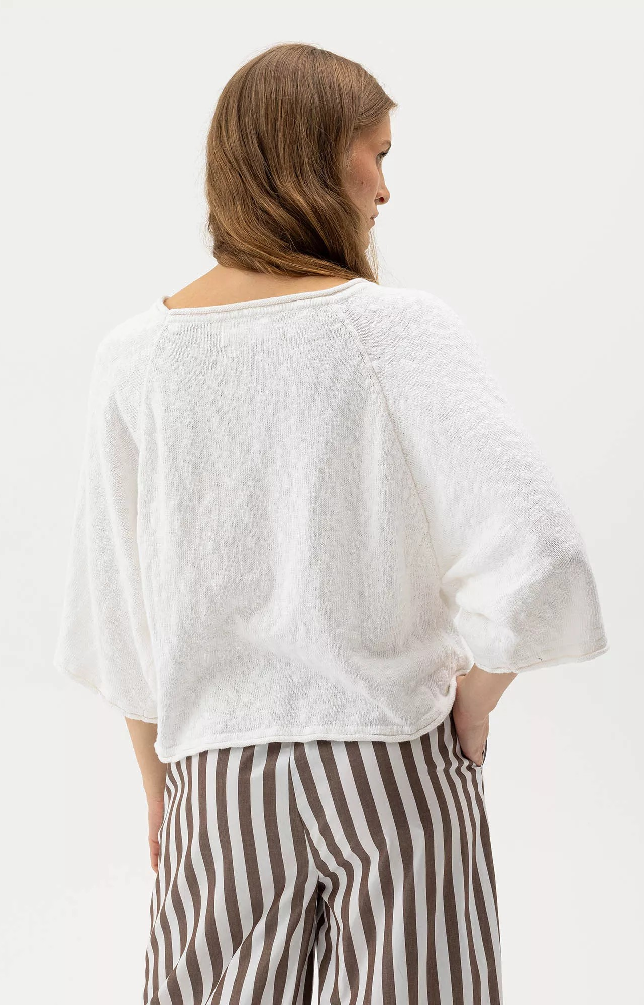 Juni Boxy Top - White - Holebrook