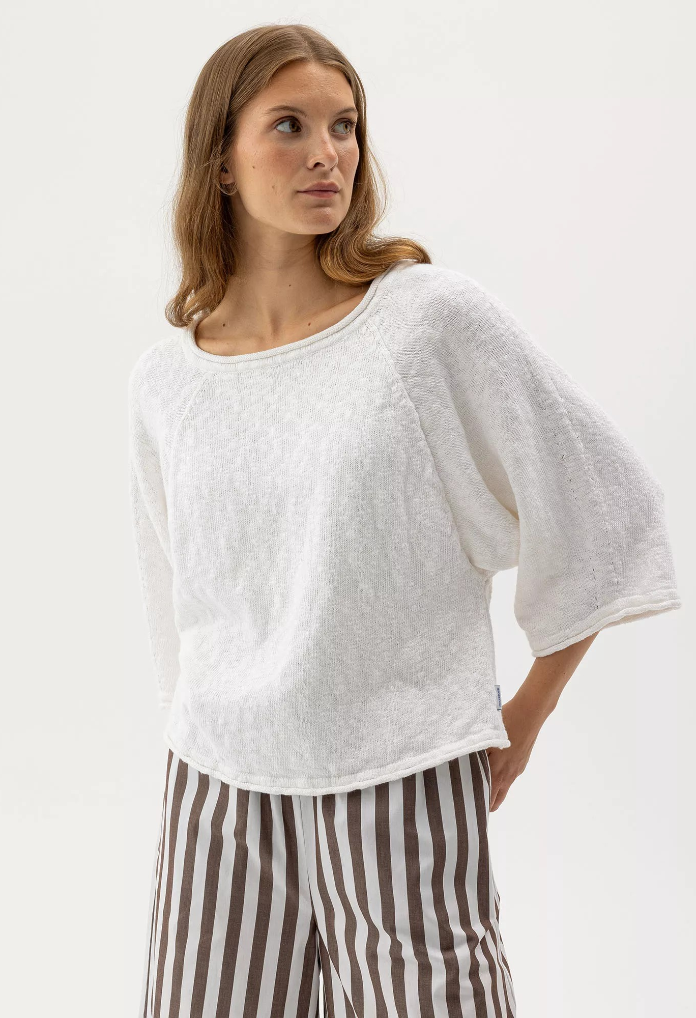 Juni Boxy Top - White - Holebrook