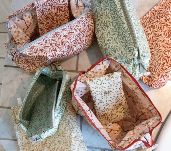 Toiletry Bag - AMALIE Woodrose - Large