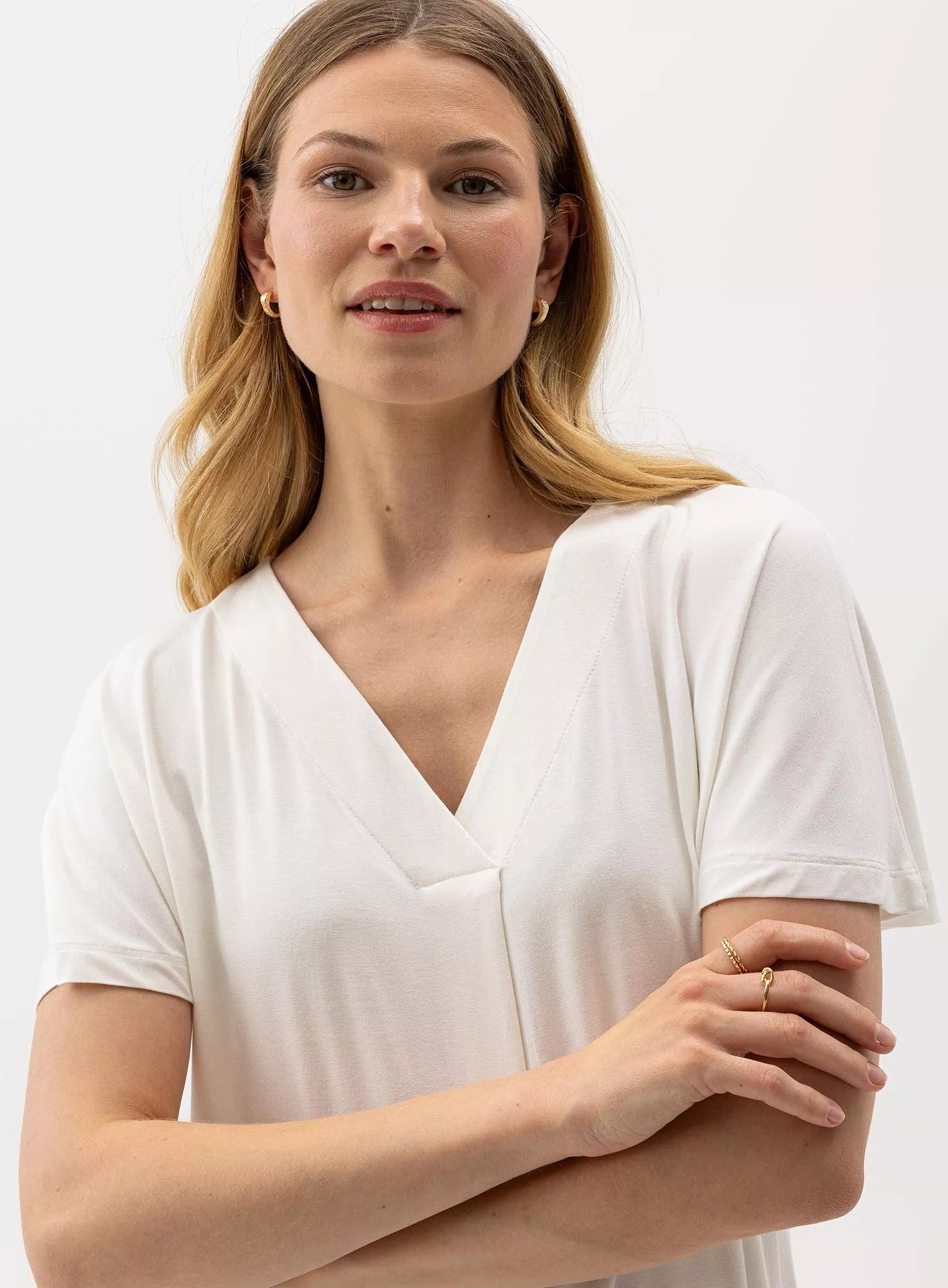 Ellen V-neck Top - Offwhite - Holebrook