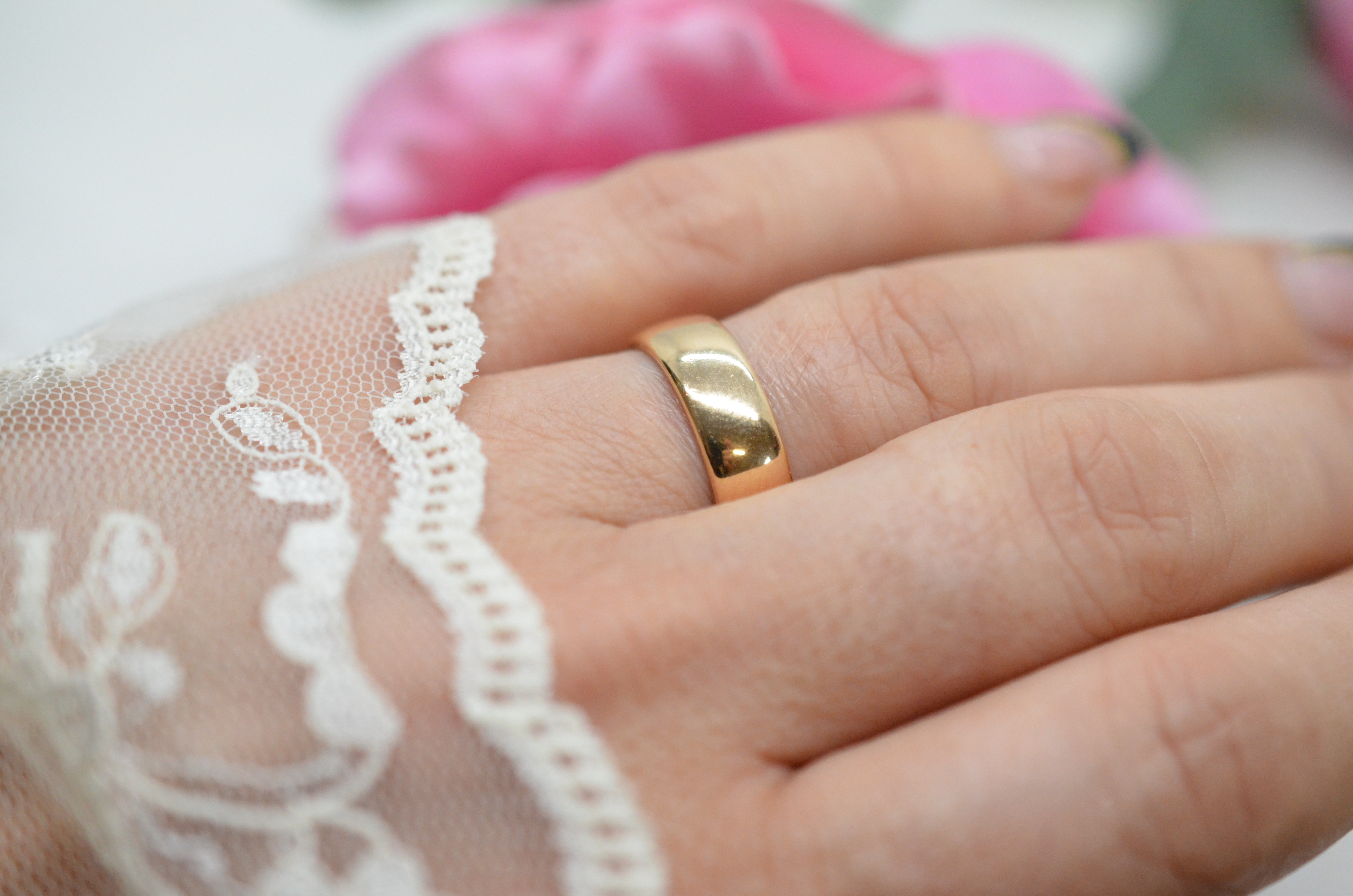 Second hand 18k plain ring