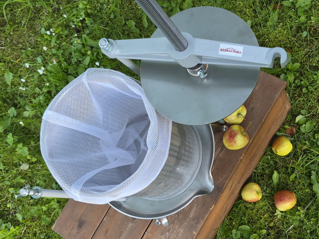 frugtpresse Hobby 14l rustfrit  - 18