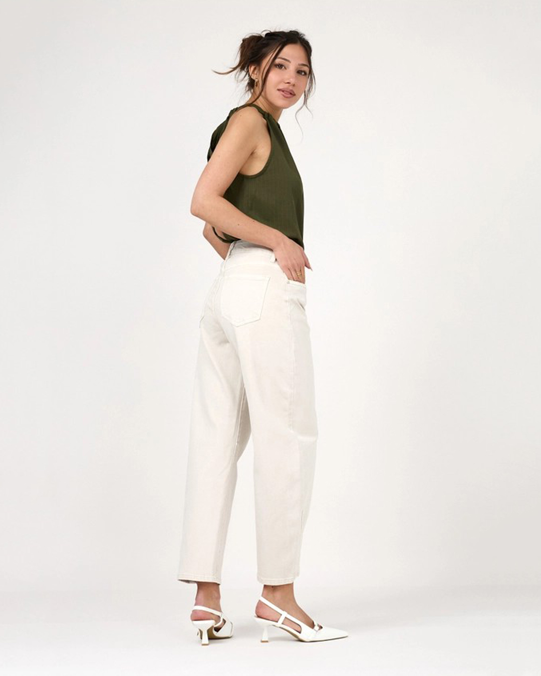 Barreljeans Livia cropped ljusbeige - 2