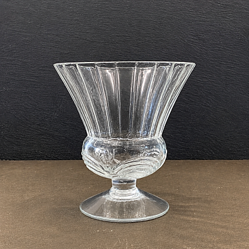 Ljushållare i glas på fot, för värmeljus H:11cm