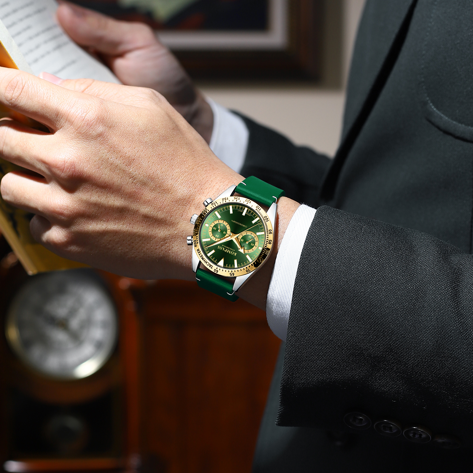 Kompass Skyborne Chronograph Silver Gold Green - 6