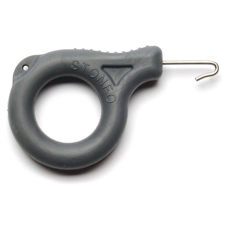 Stonfo knutåtdragare/knot puller är ett verktyg för att dra åt fiskeknutar så du inte linor och krokar skär in i handen