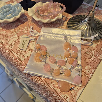 Halsband ljusrosa/aprikos/vit