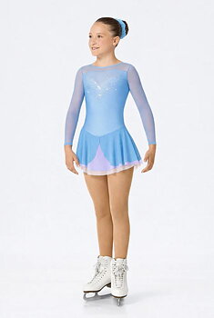 Ljusblå klänning med kristaller