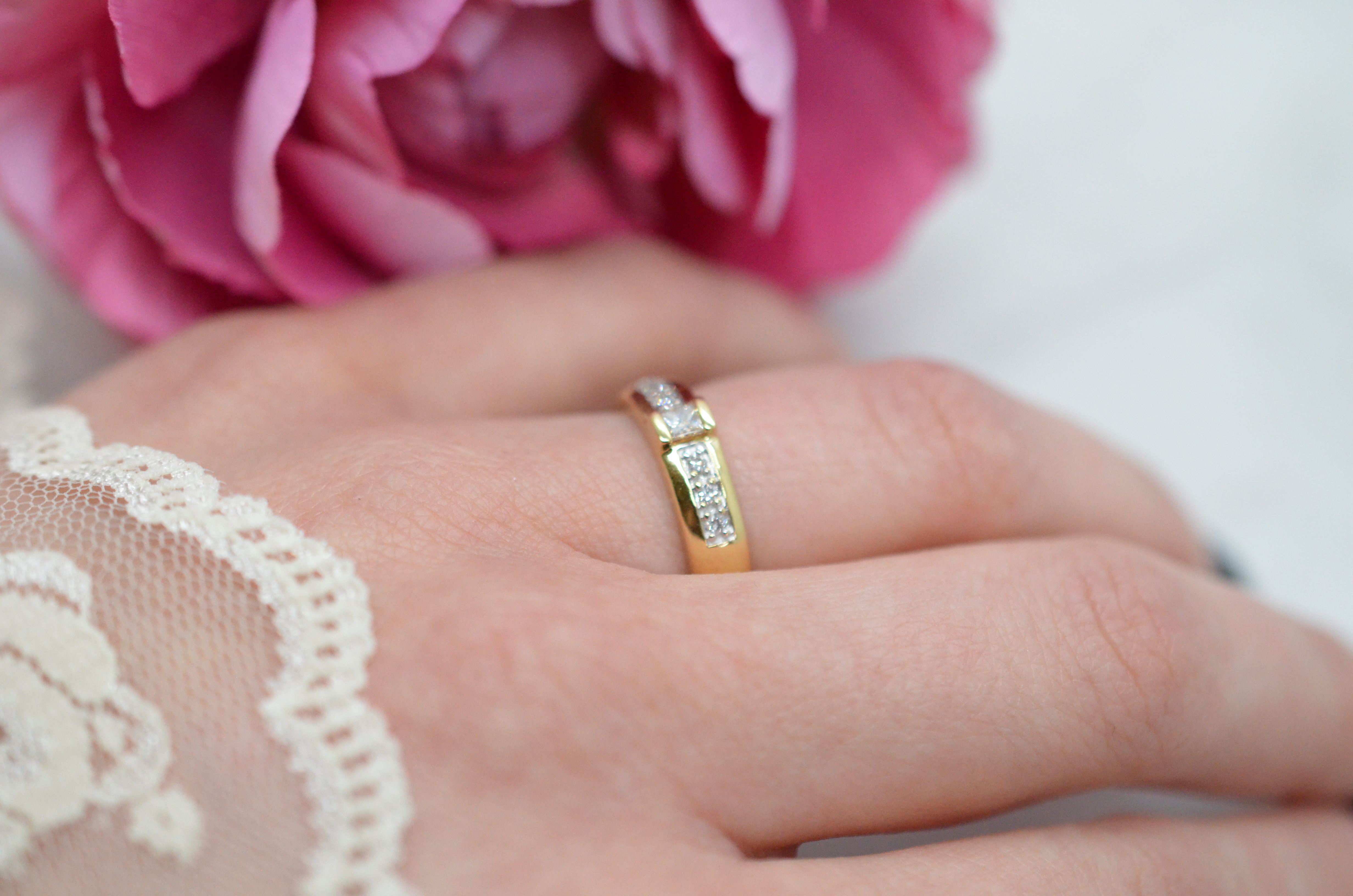 Second Hand 18k diamond ring