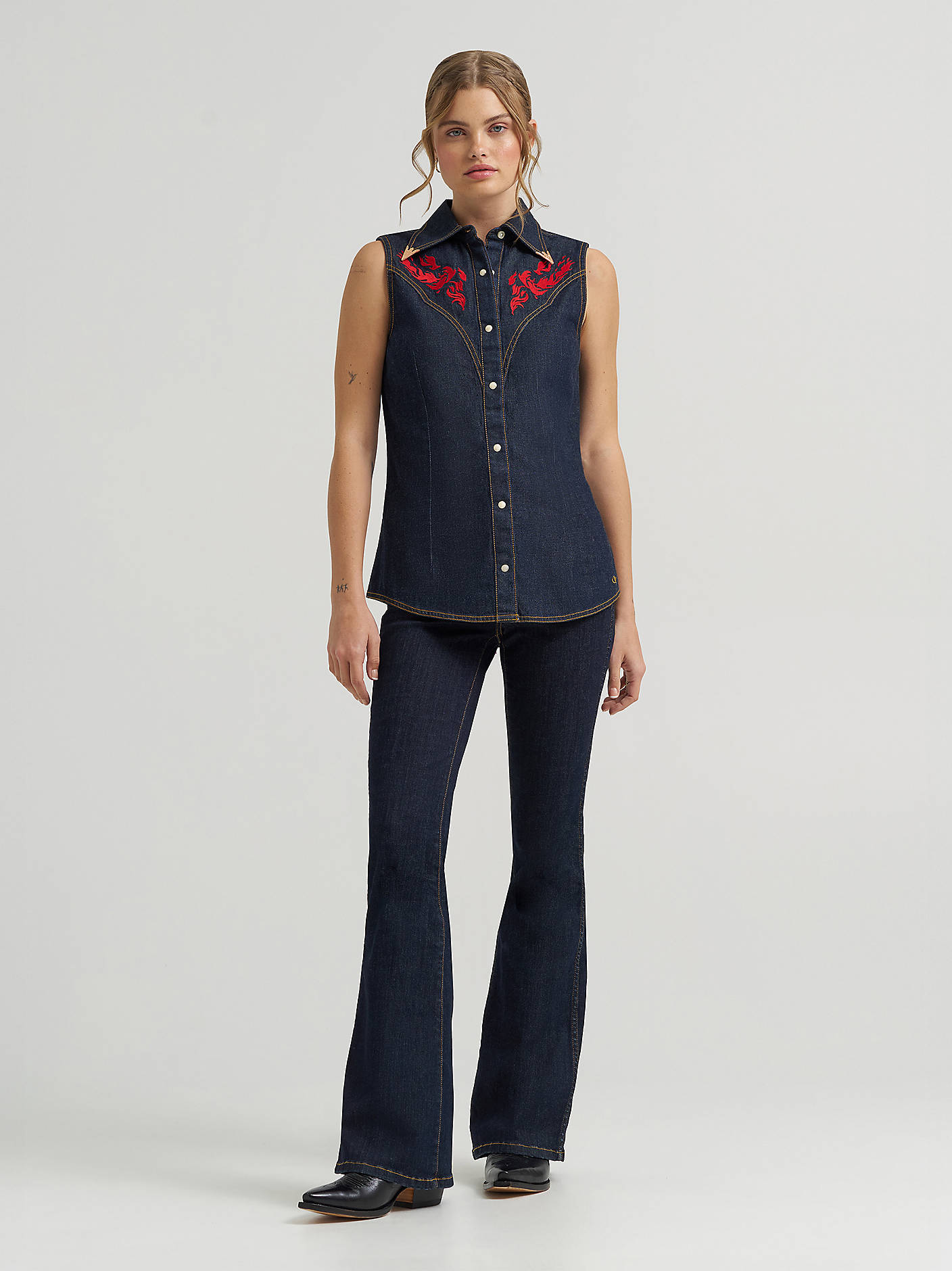 LAINEY WILSON X WRANGLER SLEEVELESS SHIRT - 6