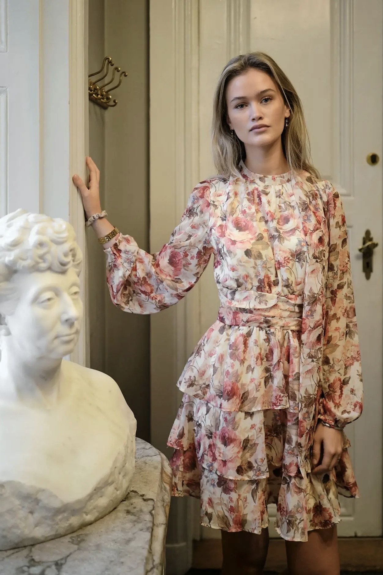 Neo Noir -  Mio Vintage Flower Dress Creme - 7