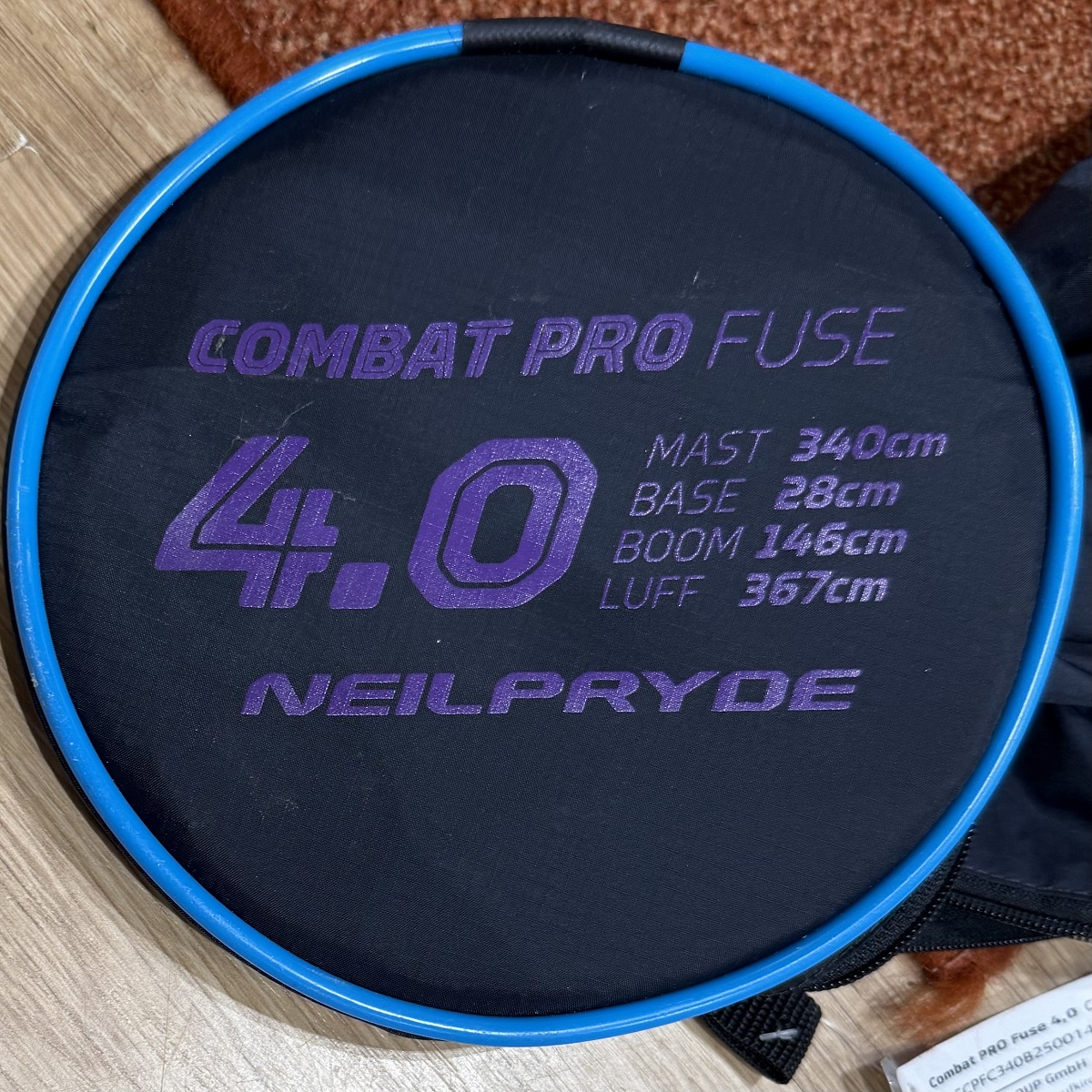 Begagnat vindsurfingsegel 4.0 Neil Pryde Combat Pro Fuse 2025 - 2