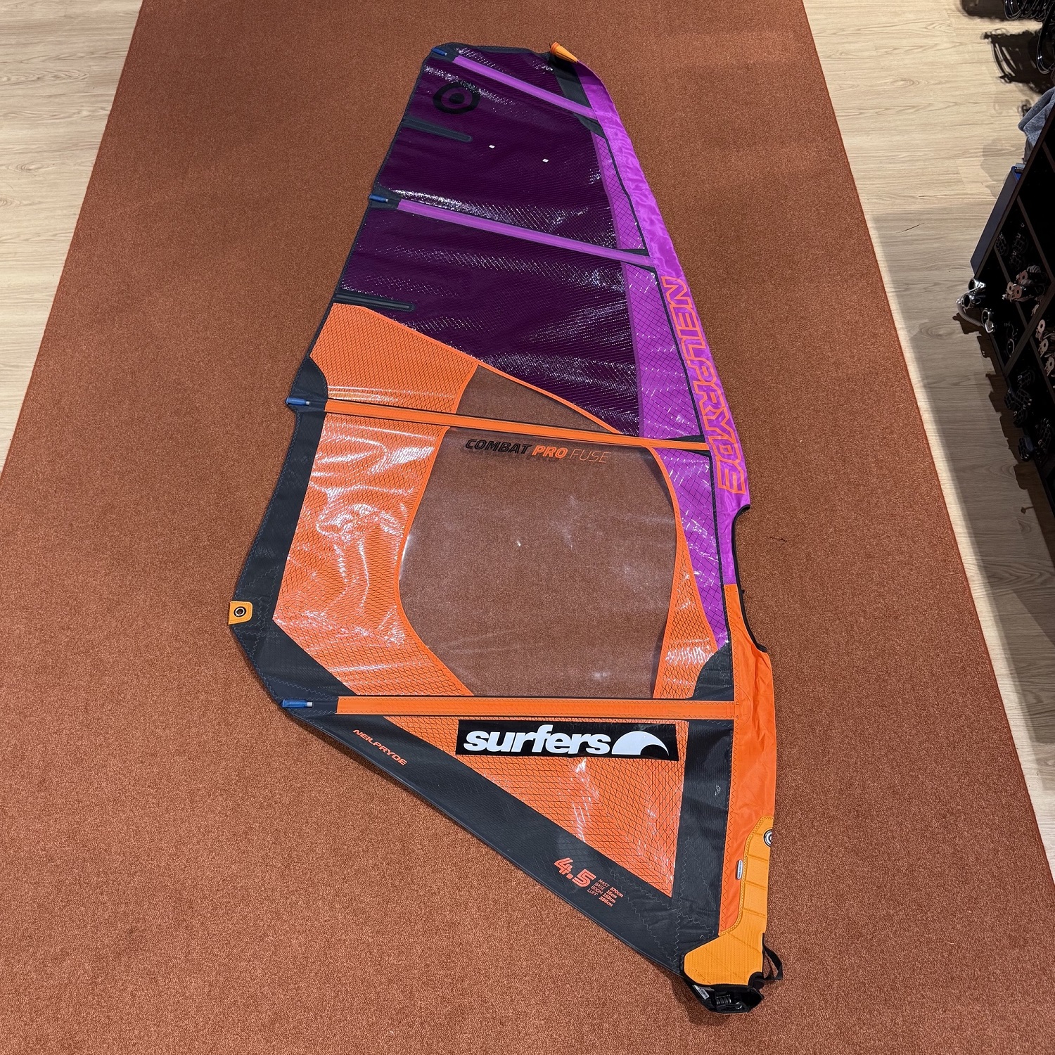 Begagnat vindsurfingsegel 4.5 Neil Pryde Combat Pro Fuse 2025