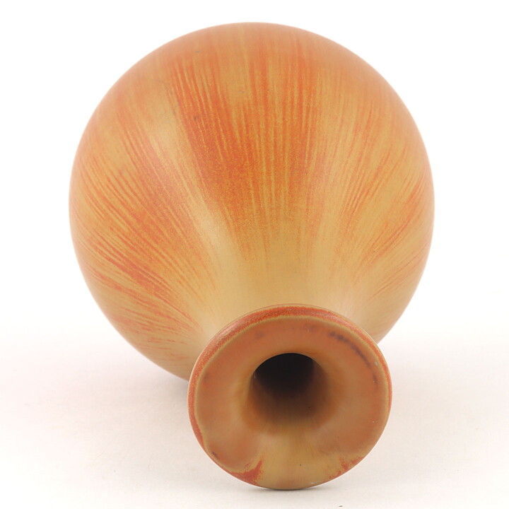 Gunnar Nylund (1942) Brown Swelling GH Vase 14 cm (2)