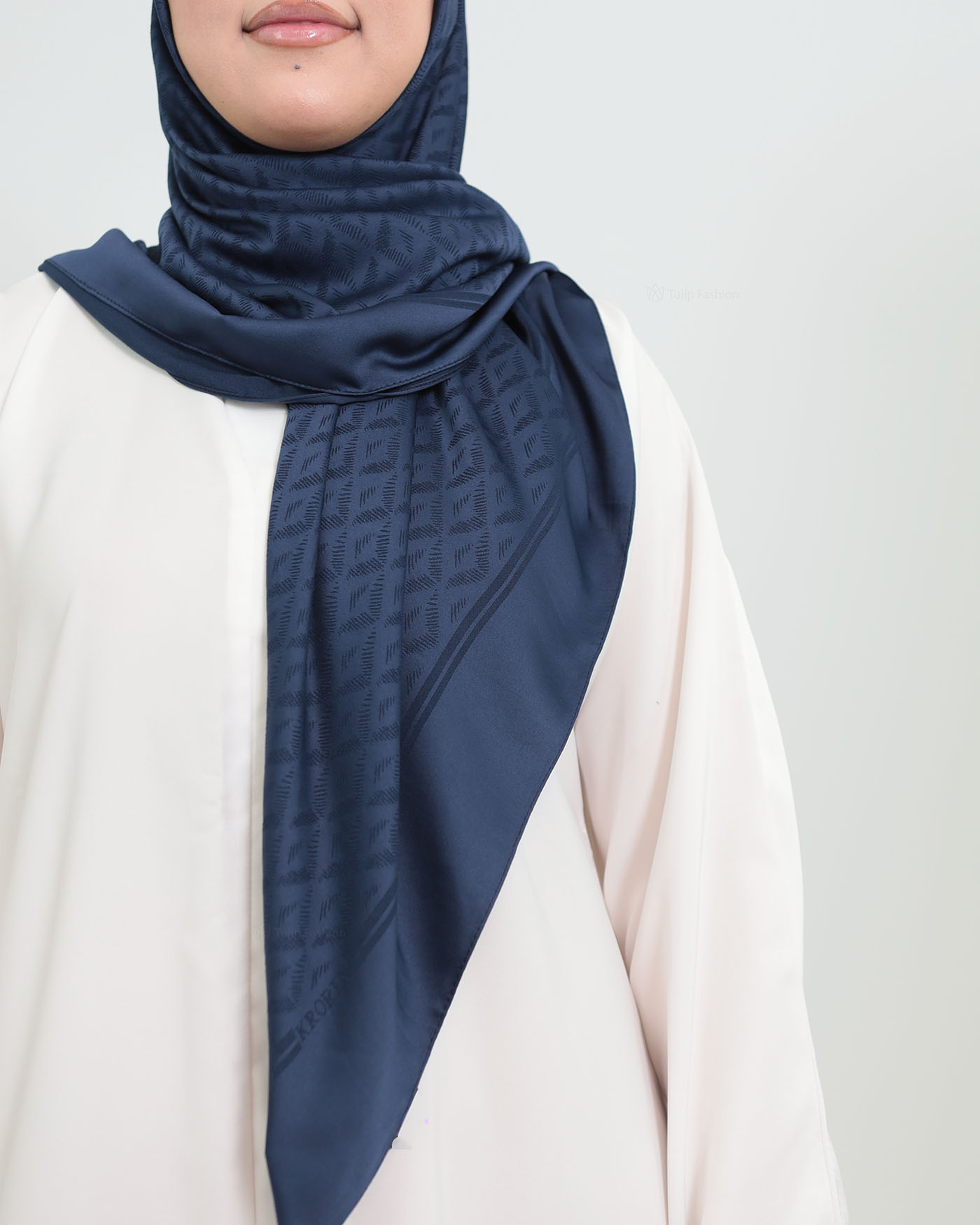 Hijab - Square Viskon 120 cm - Midnight Blue - 4
