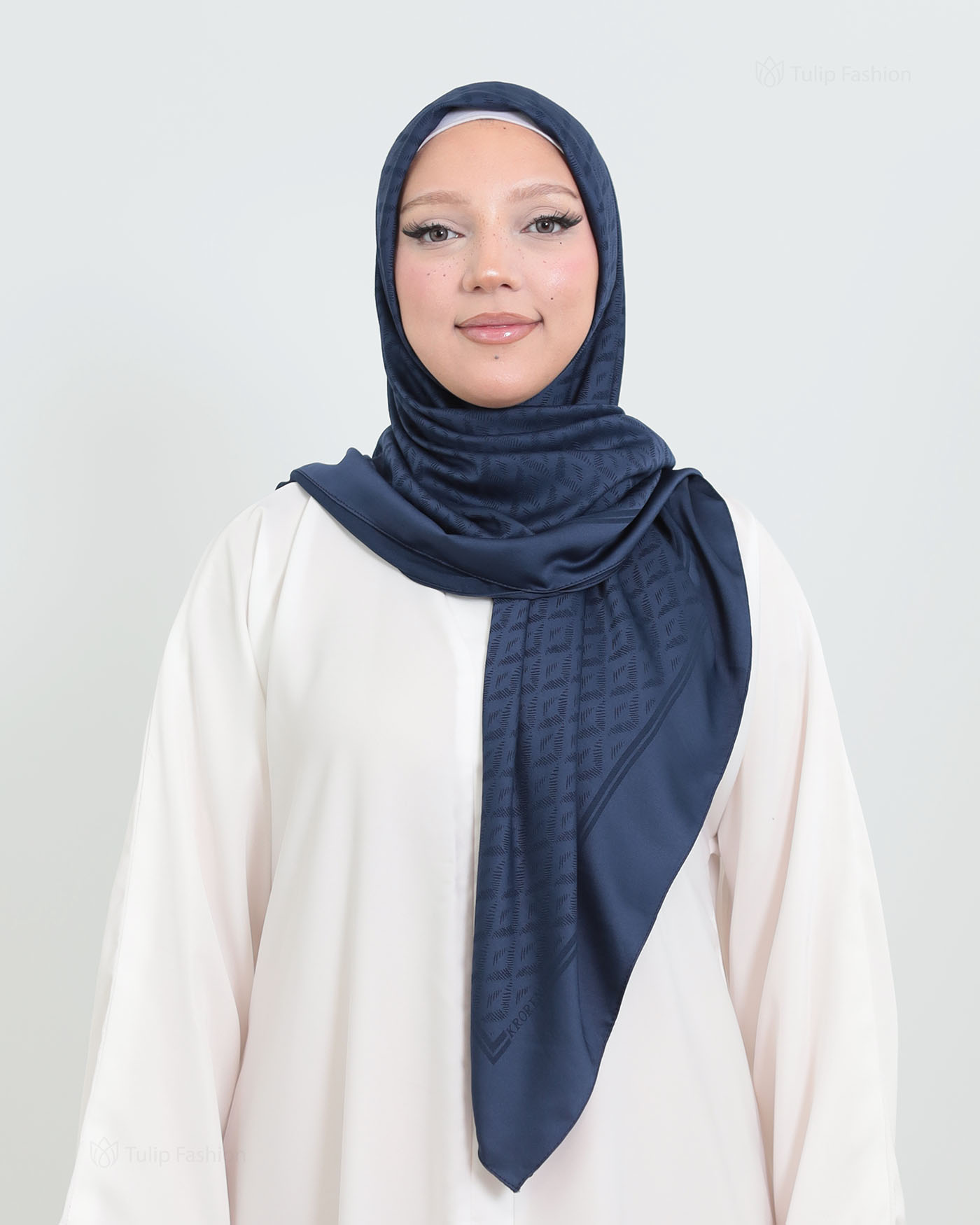 Hijab - Square Viskon 120 cm - Midnight Blue