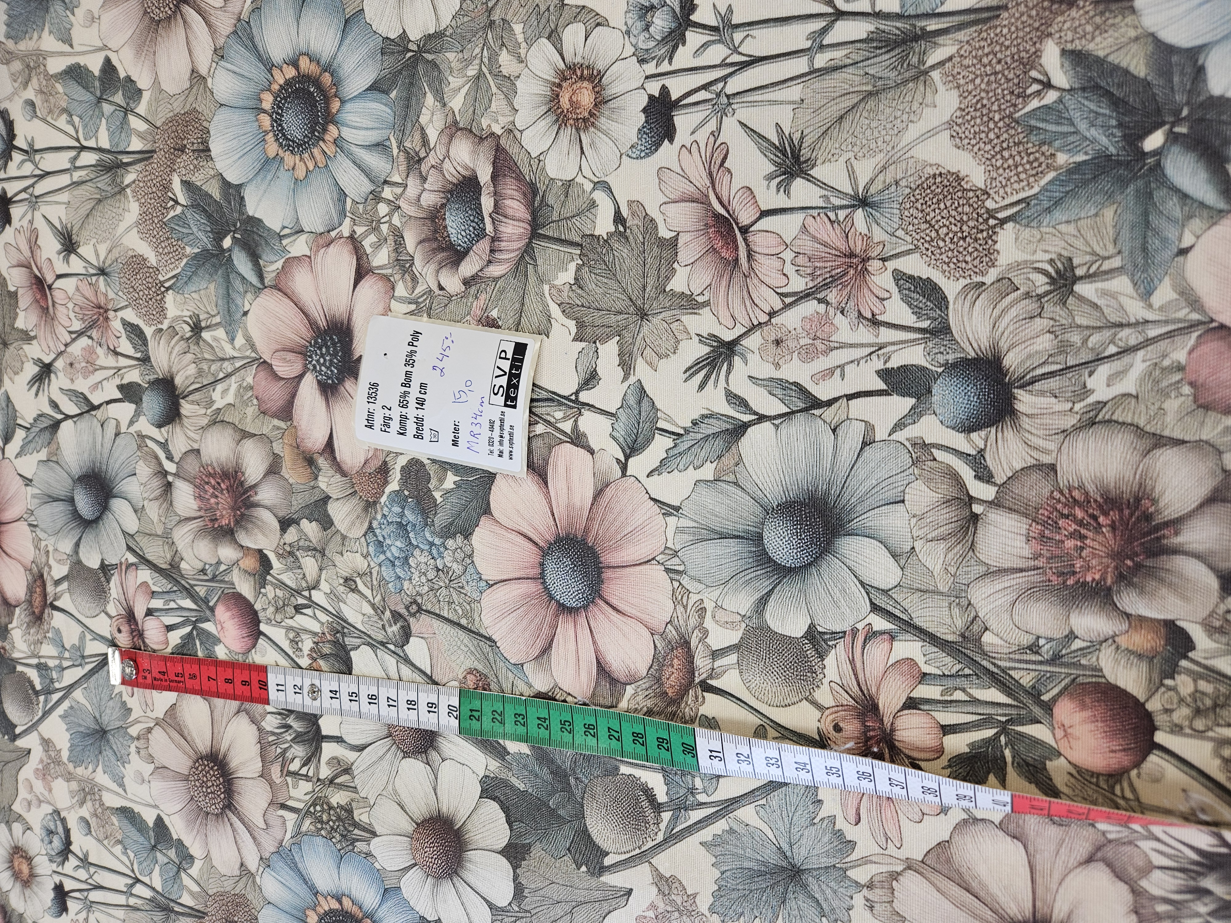beige botten  med anemoner i olika färger - 2