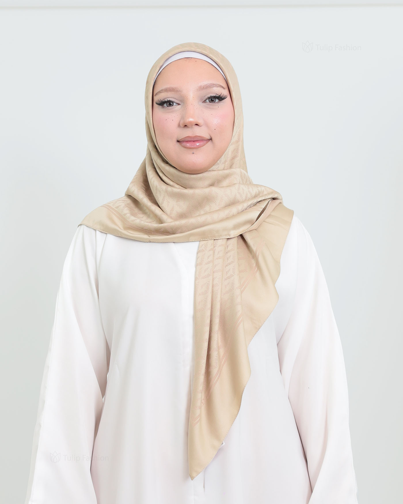 Hijab - Square Viskon 120 cm - Beige