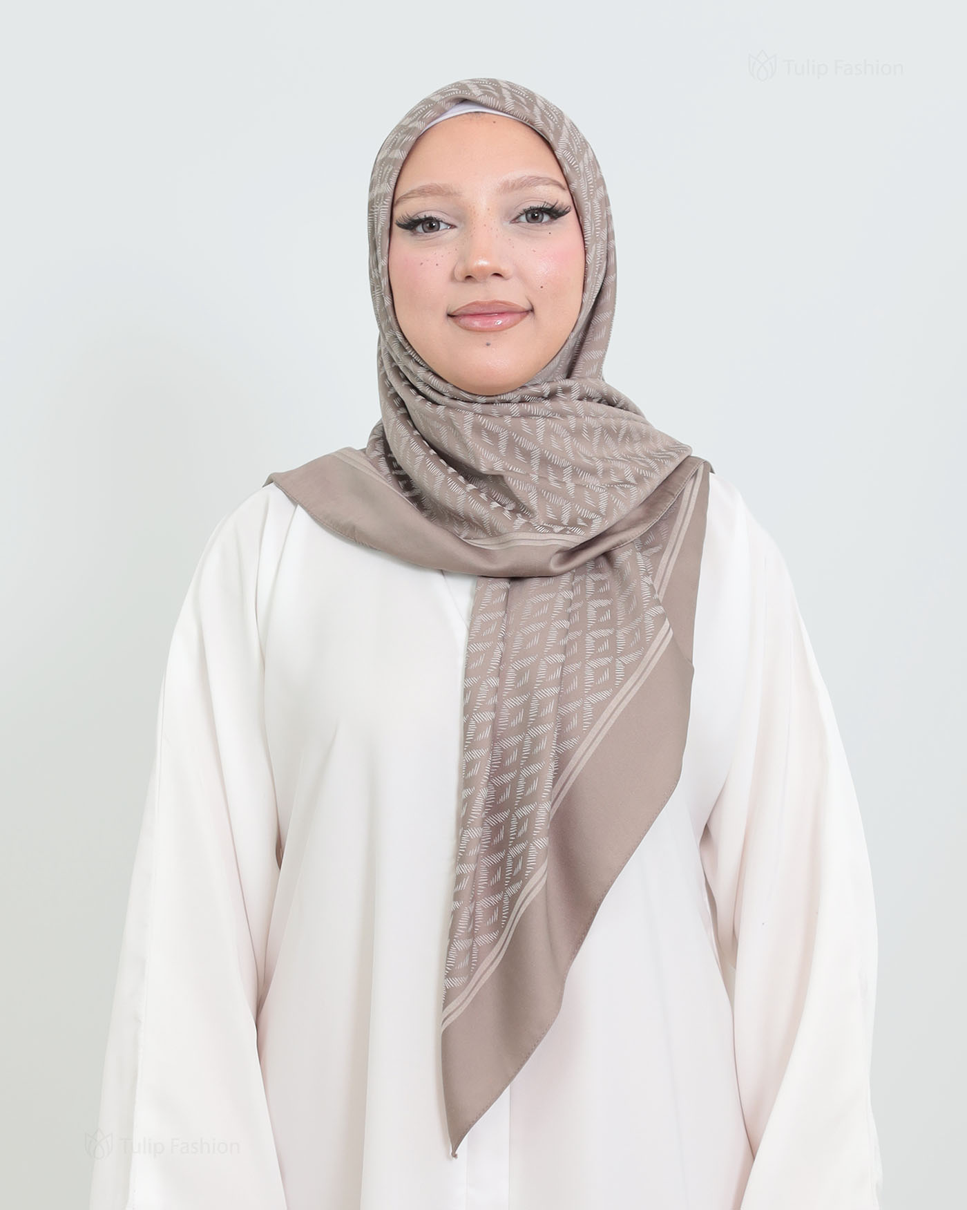 Hijab - Square Viskon 120 cm - Taupe