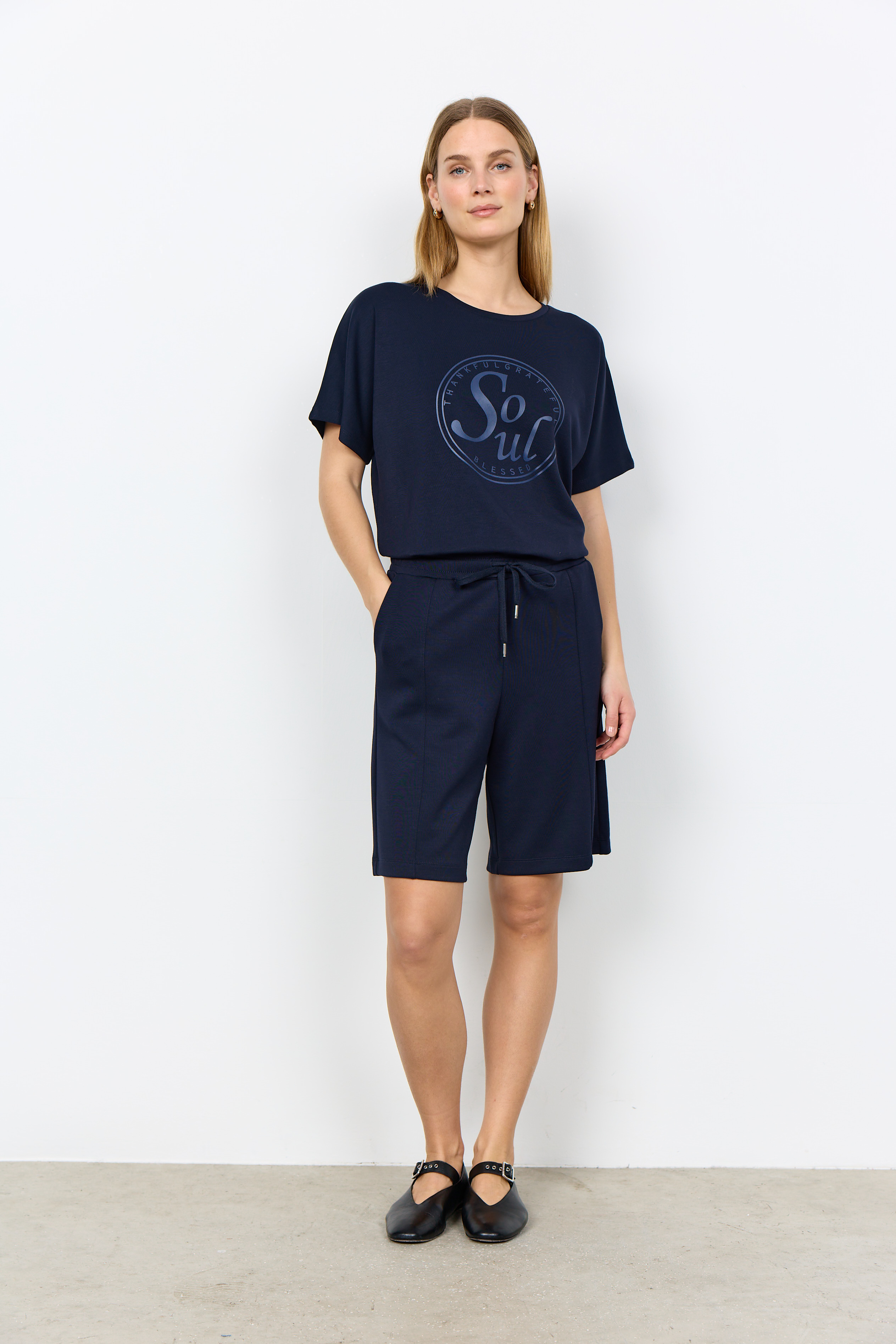 SC-BANU 301 T-Shirt Marinblå Sweatshirttop
