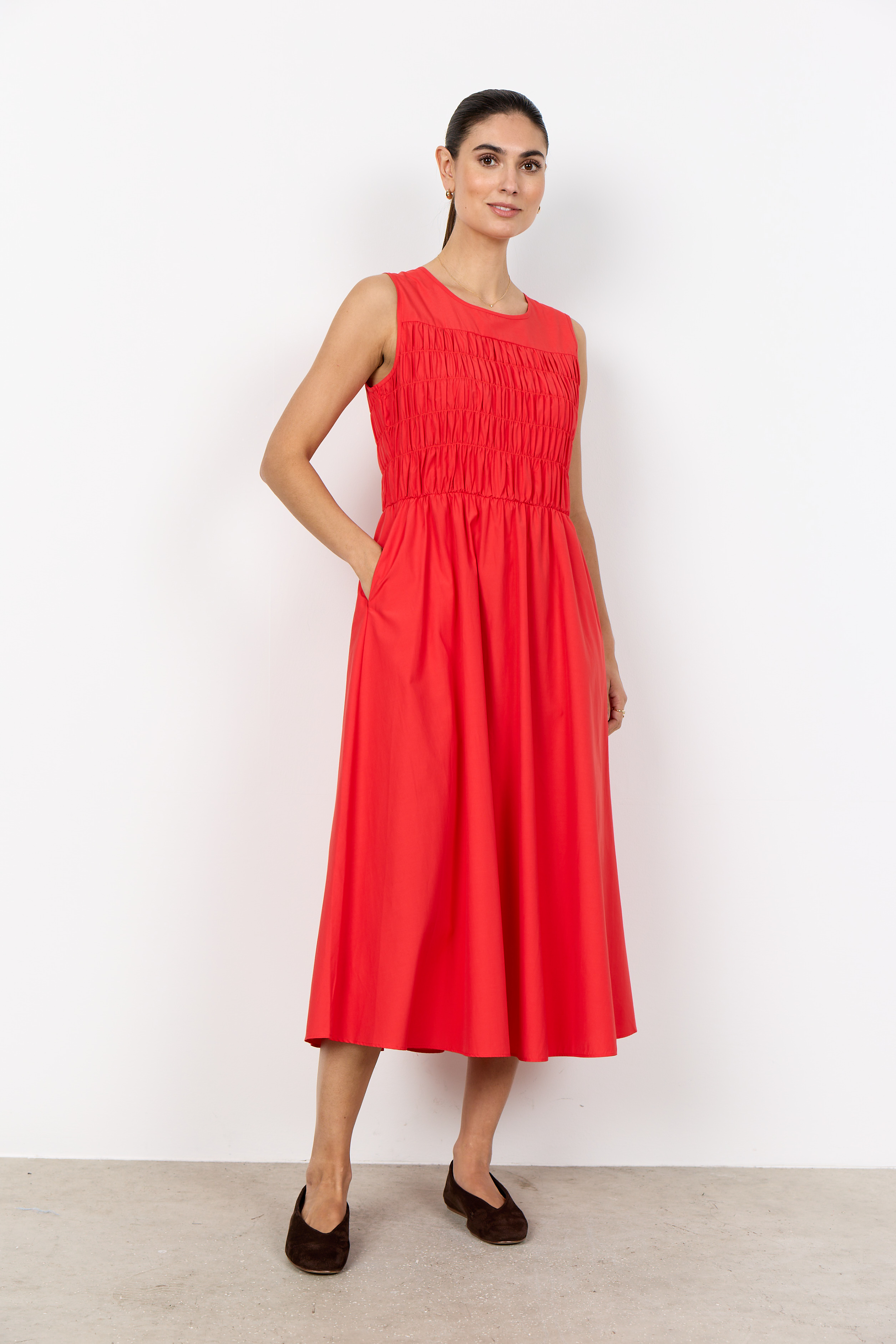  SC-NETTI 107 Dress Klänning med smock