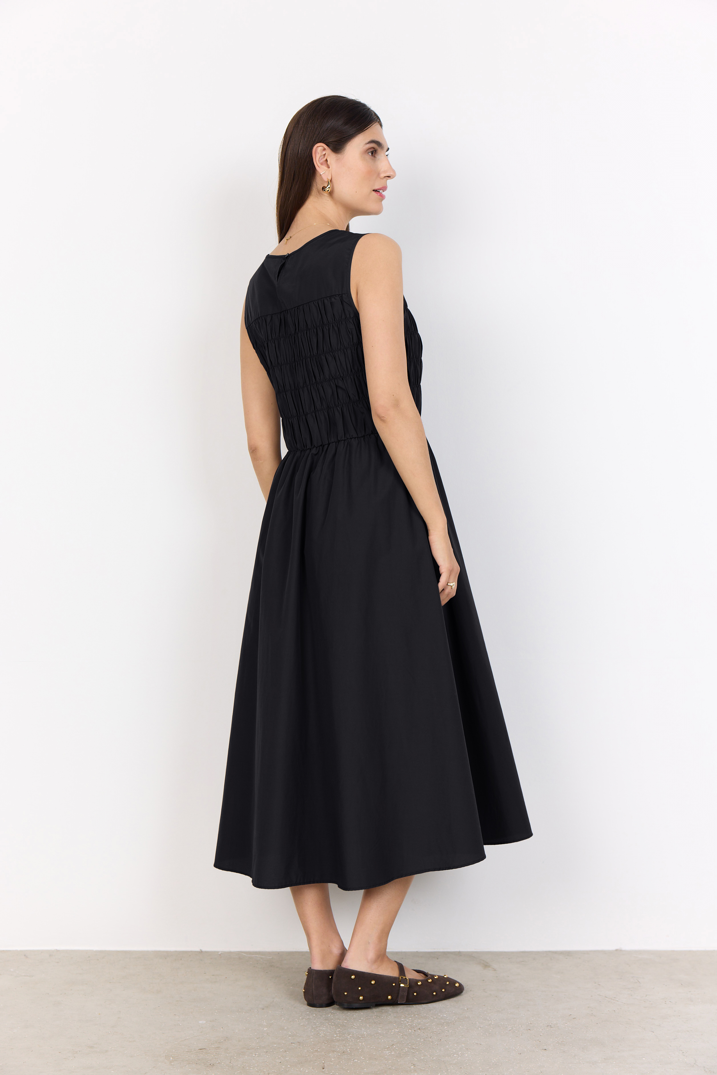  SC-NETTI 107 Dress Svart Klänning med smock - 3