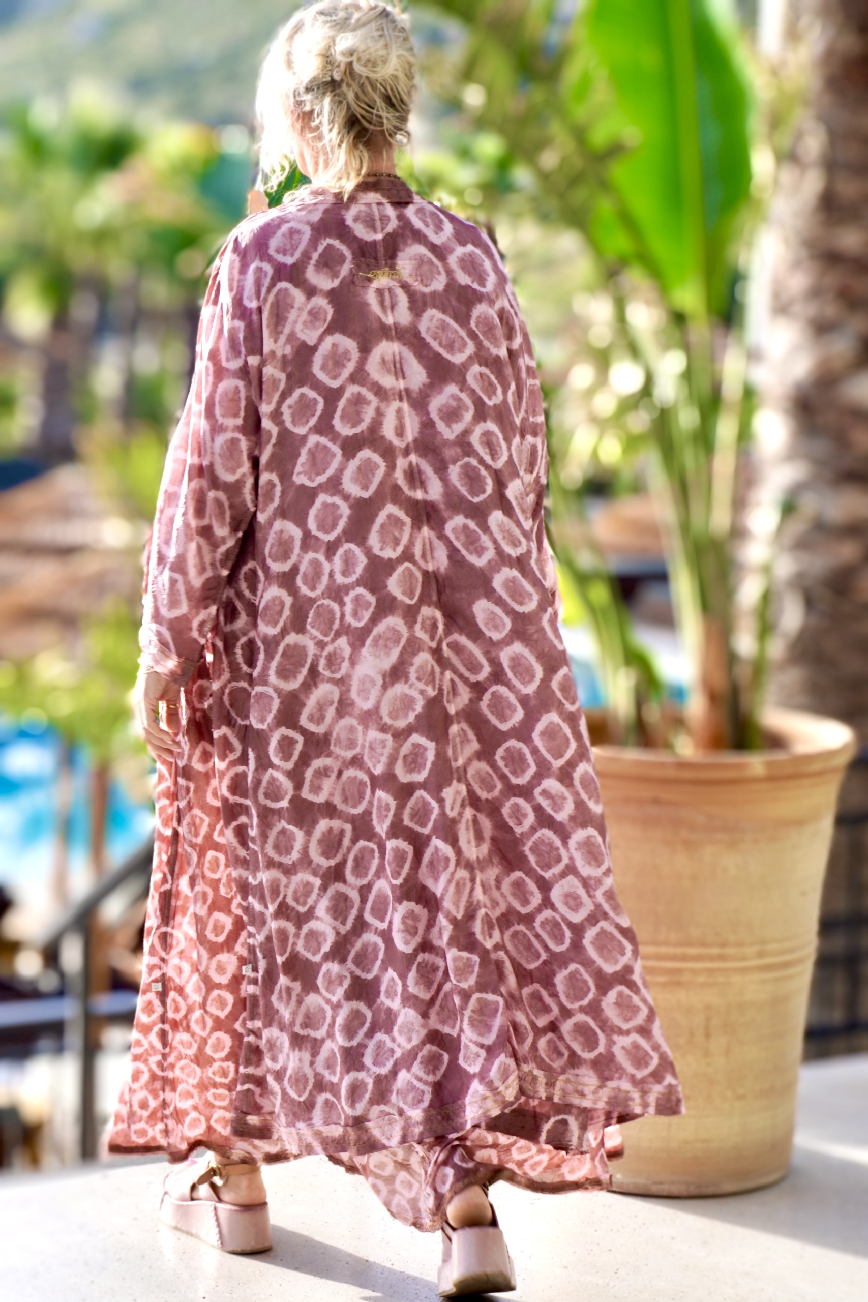 PAPI SILK BATIK MAXI KIMONO PINK  - 4