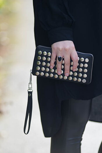 Frontrow - Snap Purse Black