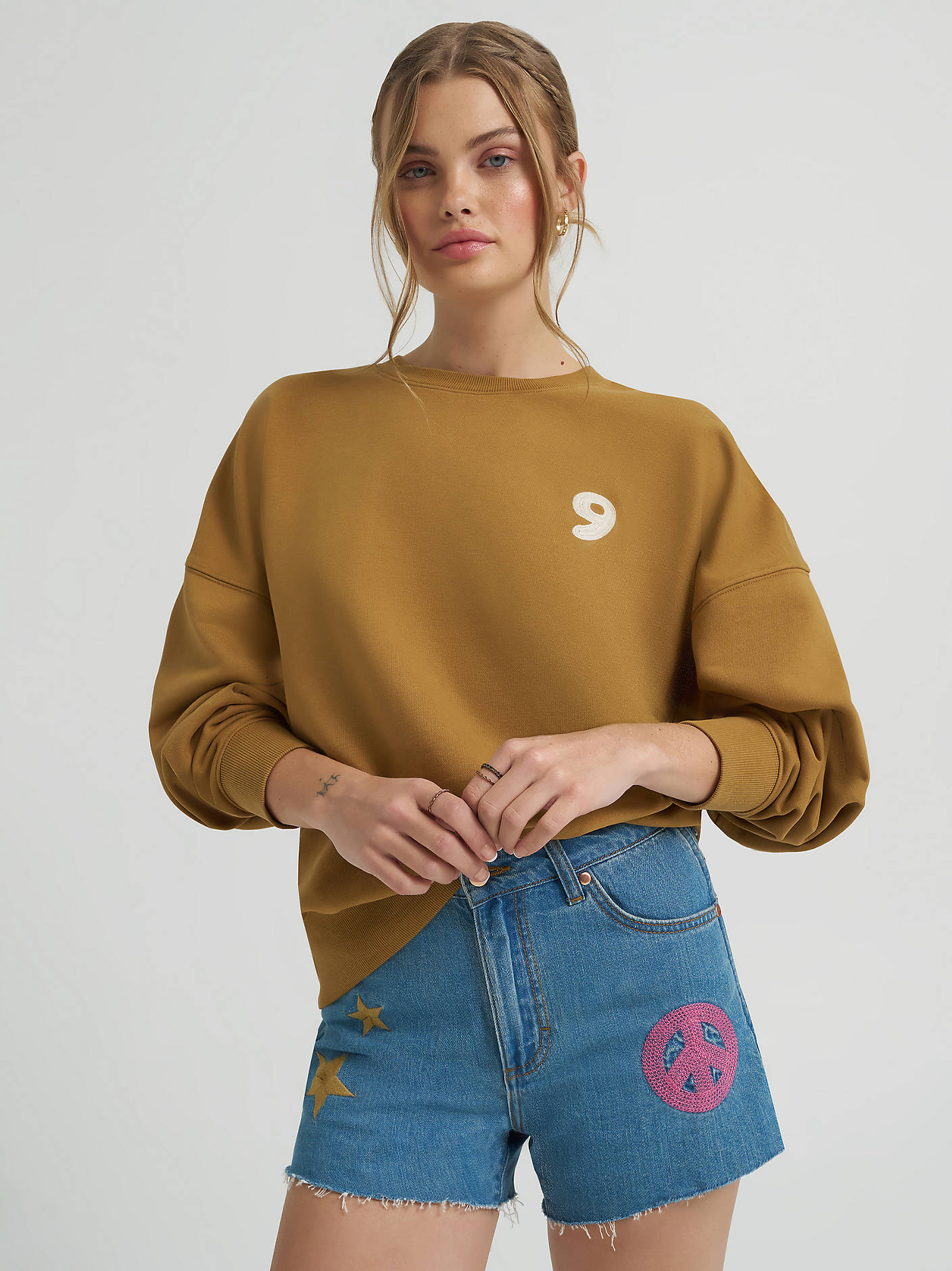 LAINEY WILSON X WRANGLER GOOD JEANS SWEATSHIRT - 2