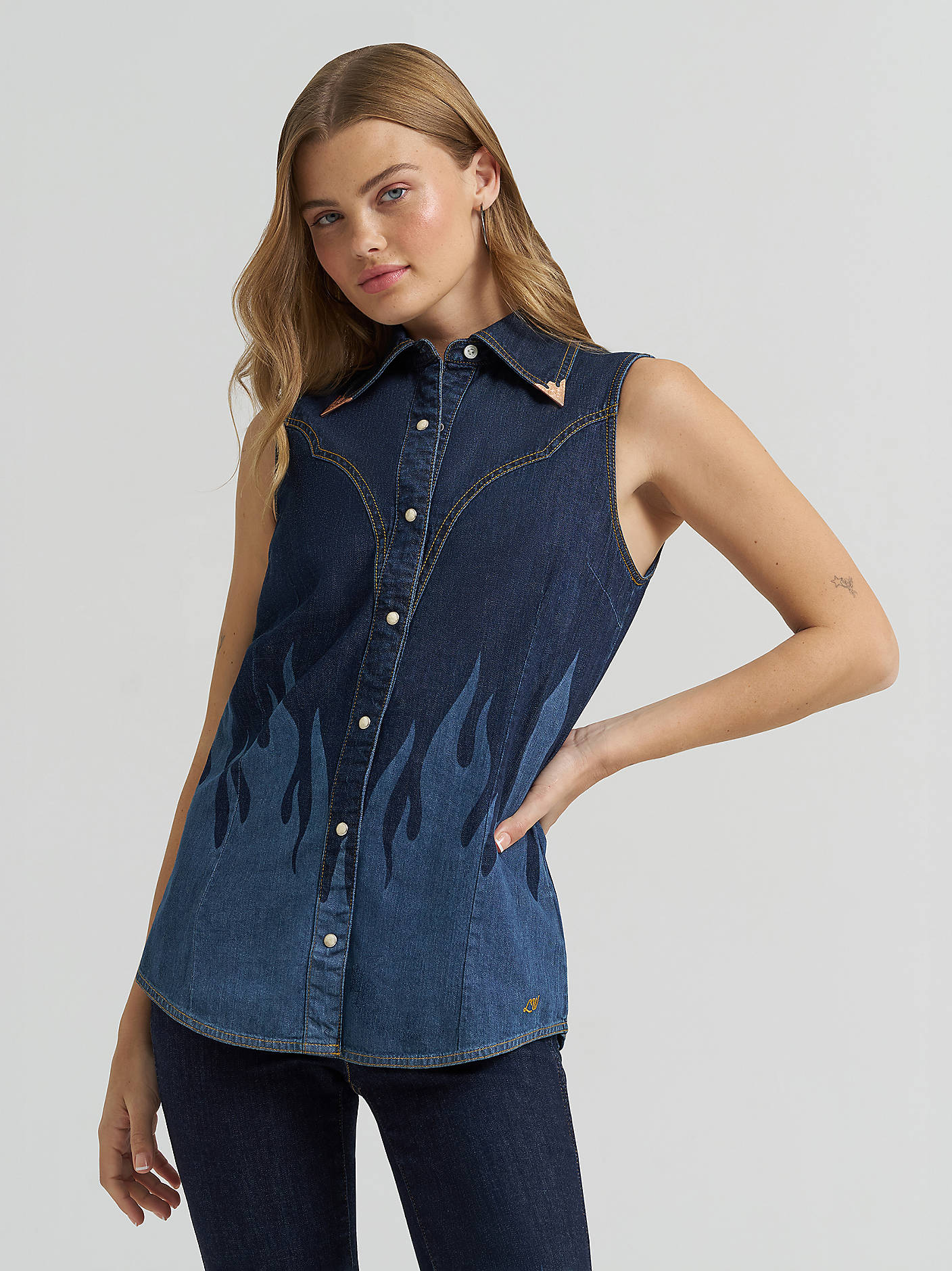 LAINEY WILSON X WRANGLER SLEEVELESS SHIRT - 5