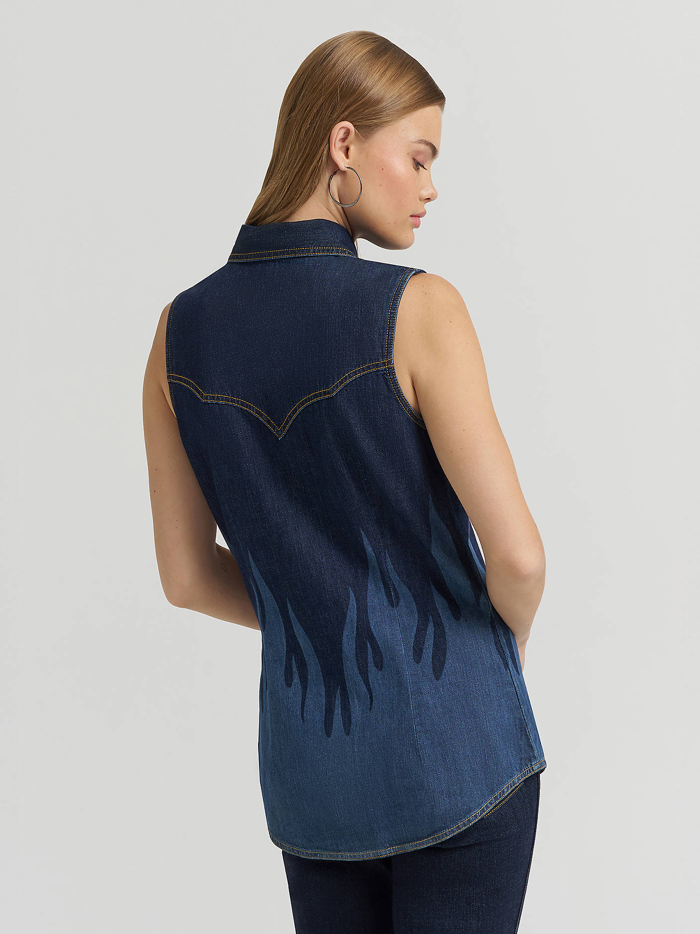 LAINEY WILSON X WRANGLER SLEEVELESS SHIRT - 2