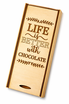 Chokladask i trä – Life is better with chocolate | Present till chokladälskaren