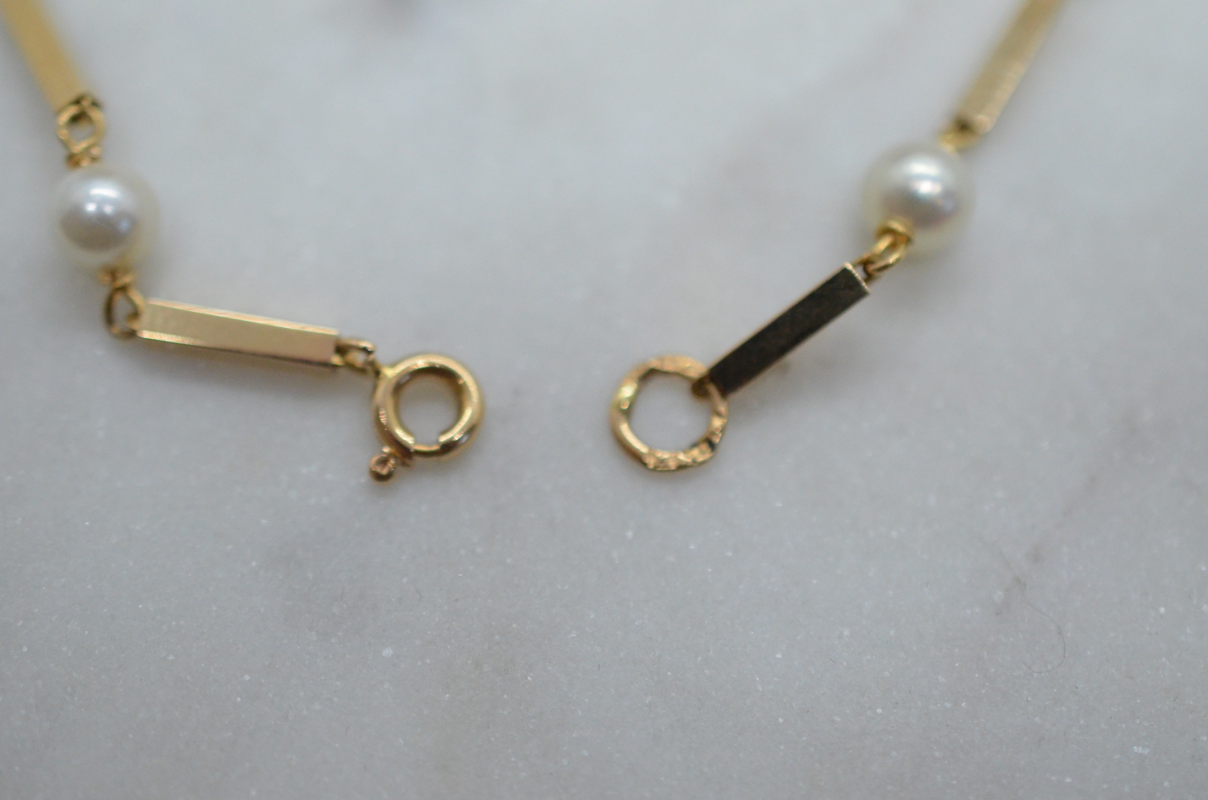Vintage 18k bracelet with cultured freshwater pearls and rod - 3