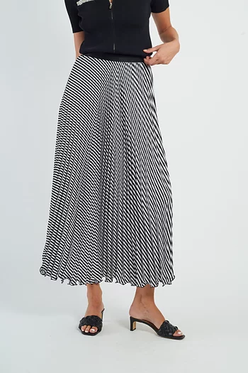Derhy  - Dalila Plisse Maxi Skirt Black