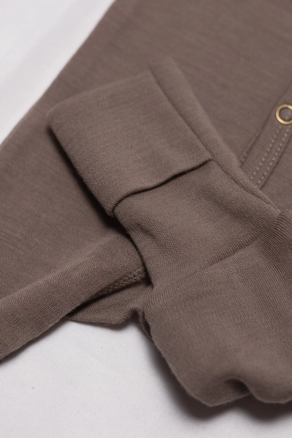  Merionull till baby  bodysuit / overall  från Lille Barn - Valnöt - 5