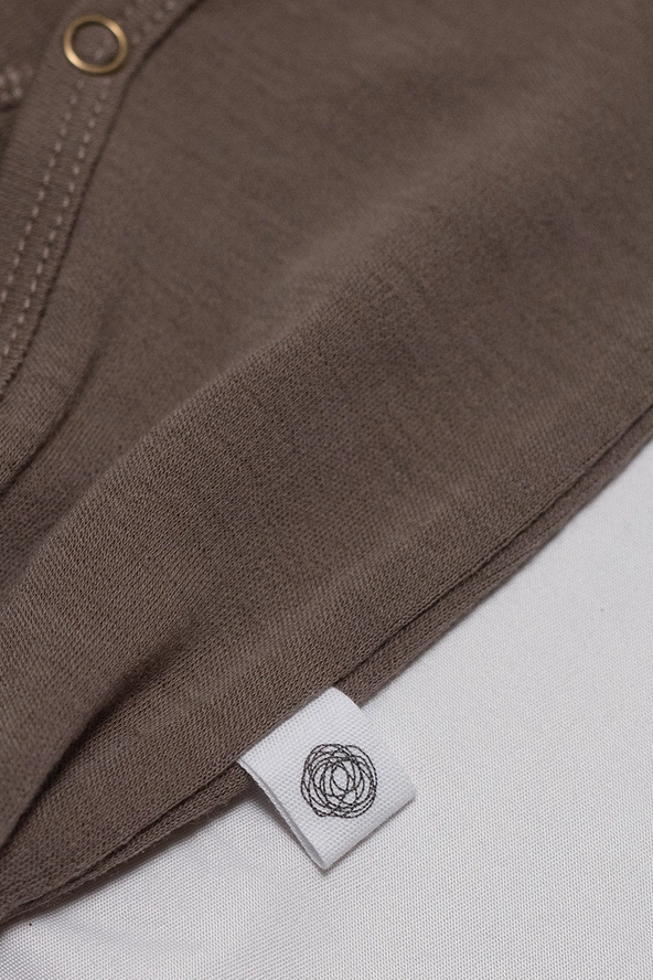  Merionull till baby  bodysuit / overall  från Lille Barn - Valnöt - 4