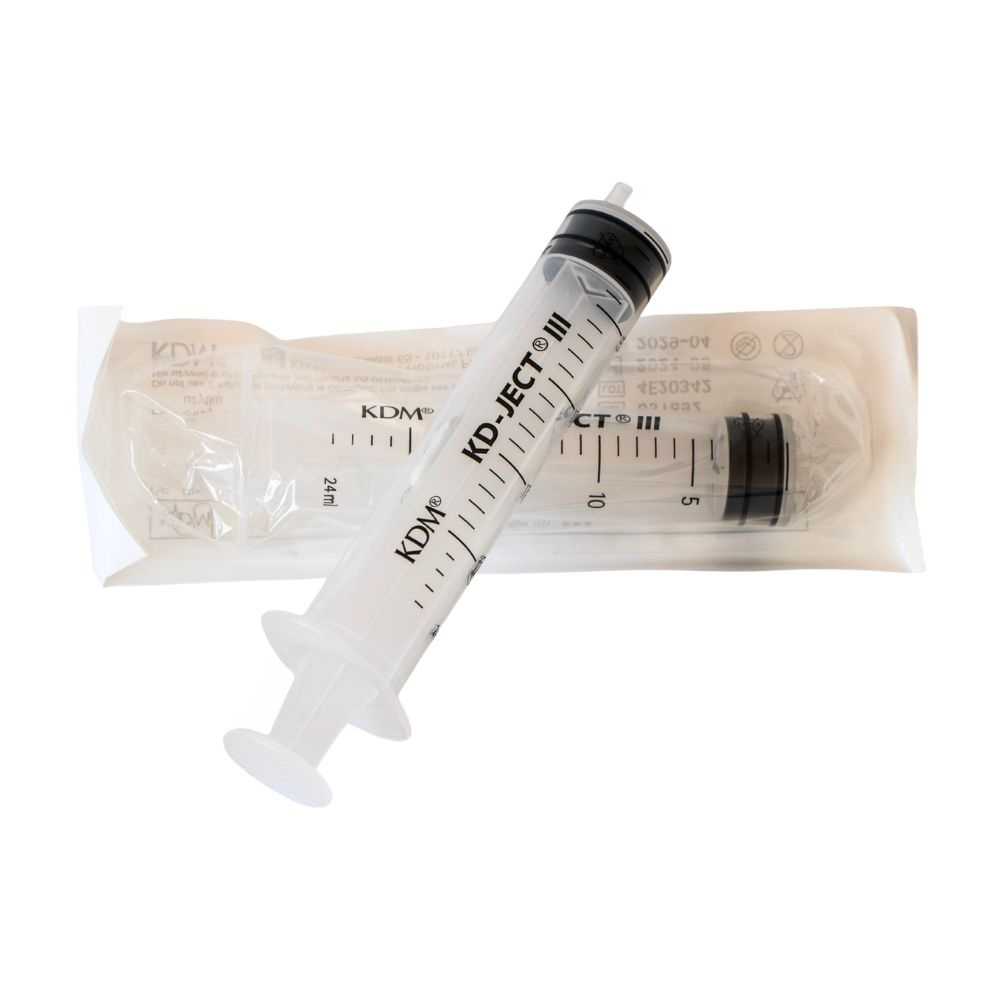 Zwei VetProvide 20 ml 3-teilige Spritzen, eine einzeln und eine verpackt.
