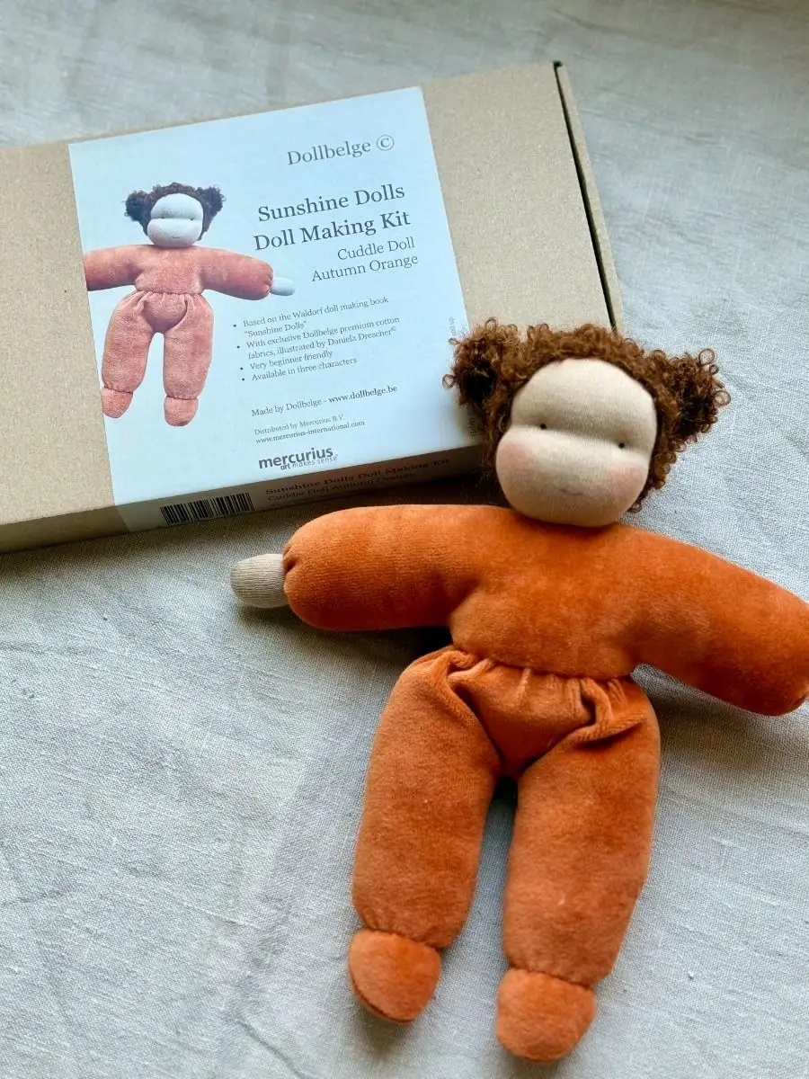 Gör din egen Waldorfdocka Docktillverkningskit – Sunshine Doll (Dollbelge) Autumn Orange - 3