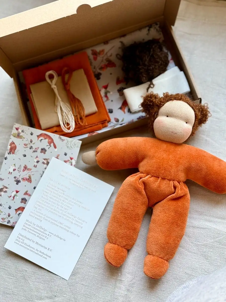 Gör din egen Waldorfdocka Docktillverkningskit – Sunshine Doll (Dollbelge) Autumn Orange - 2