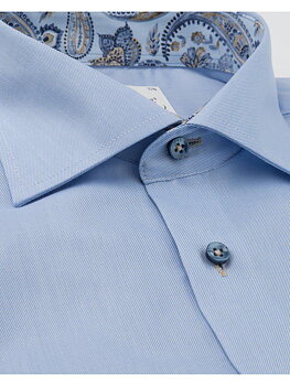 Skjorta blå med infälld print