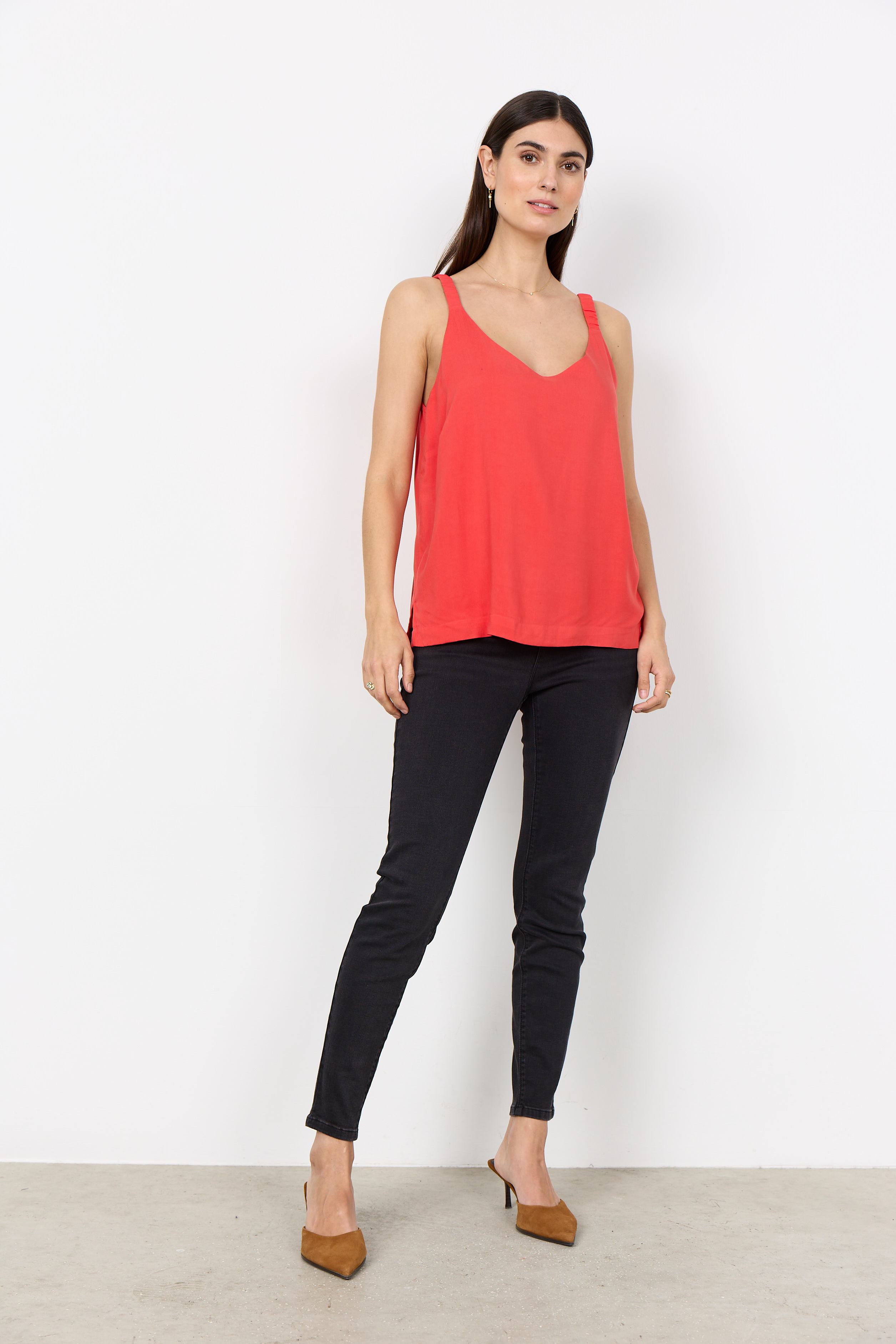 SC-RADIA 213, Top Klarrött Linne