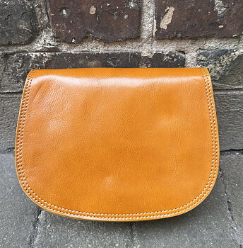 Sadelväska i vackert skinn, gul