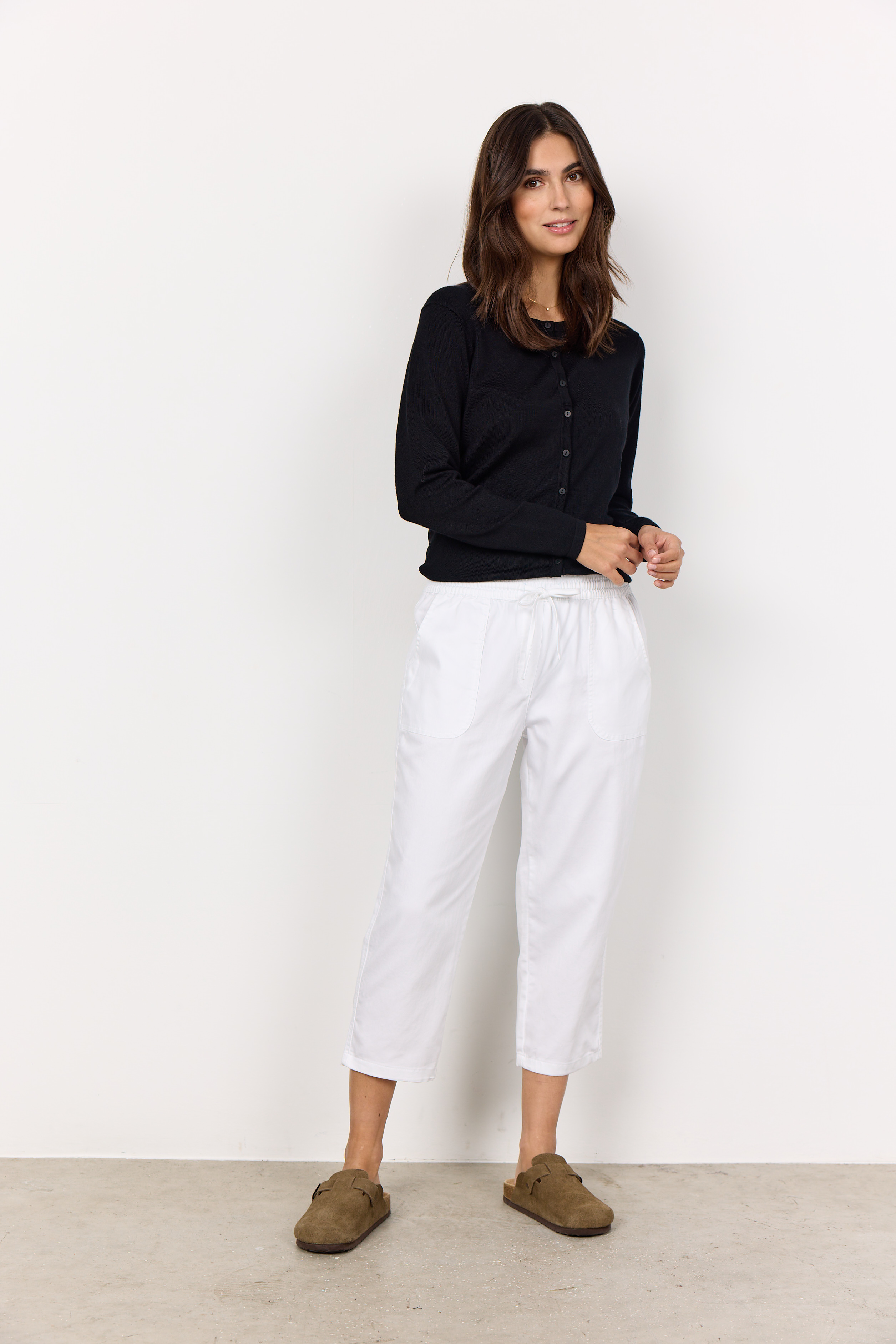 SC-Akila 23-c Vit Kort Byxa