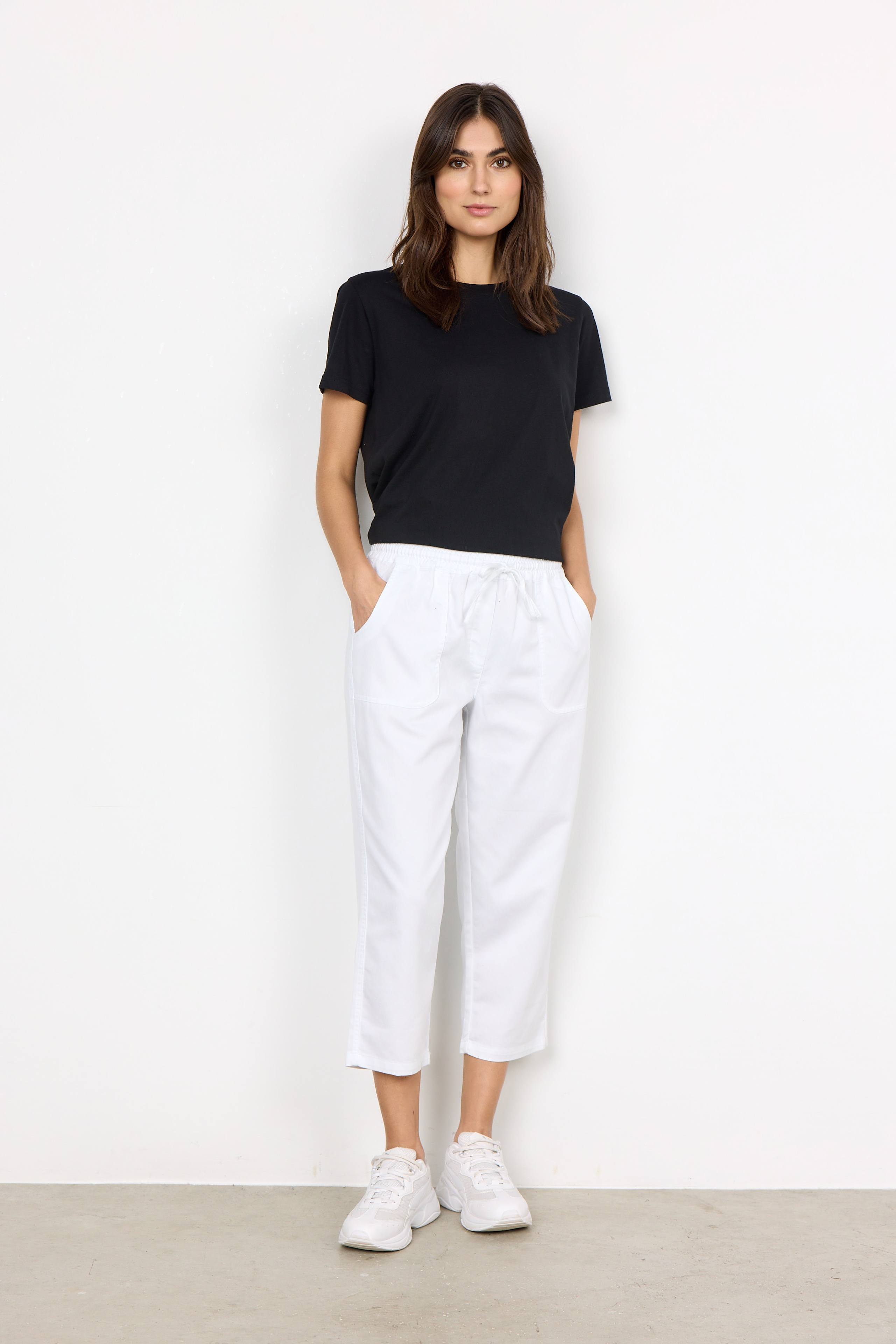 SC-Akila 23-c Vit Kort Byxa