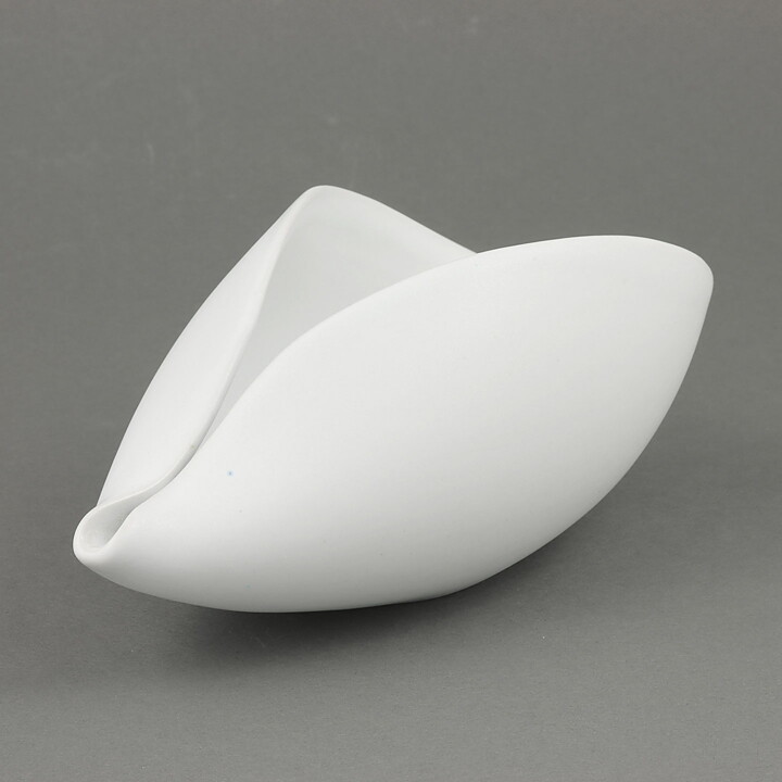 Stig Lindberg (Veckla 1950) White Sculptural Bowl 18 cm (4)