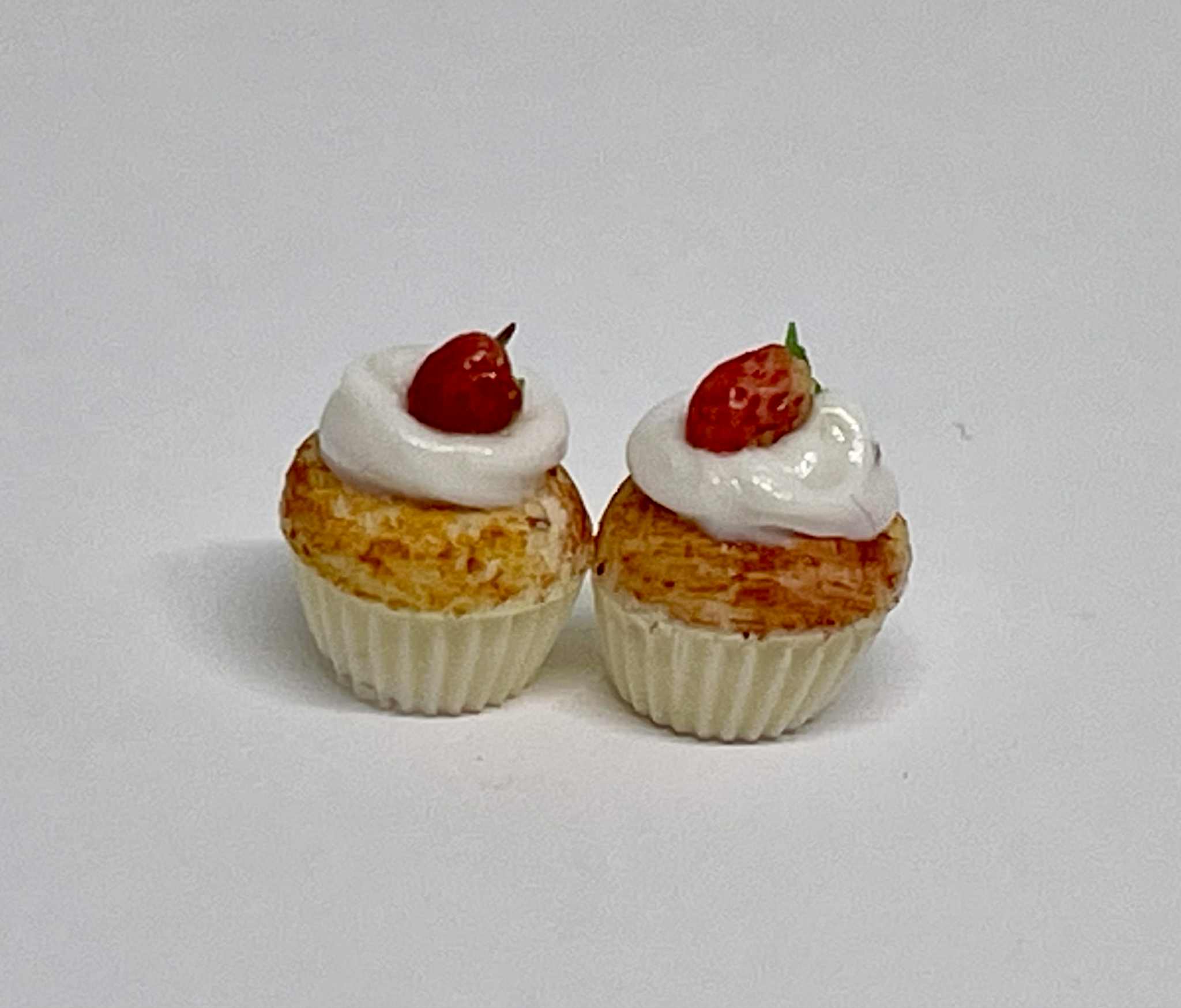 Cupcakes, jordgubb, 2 st -Sandra Vikström