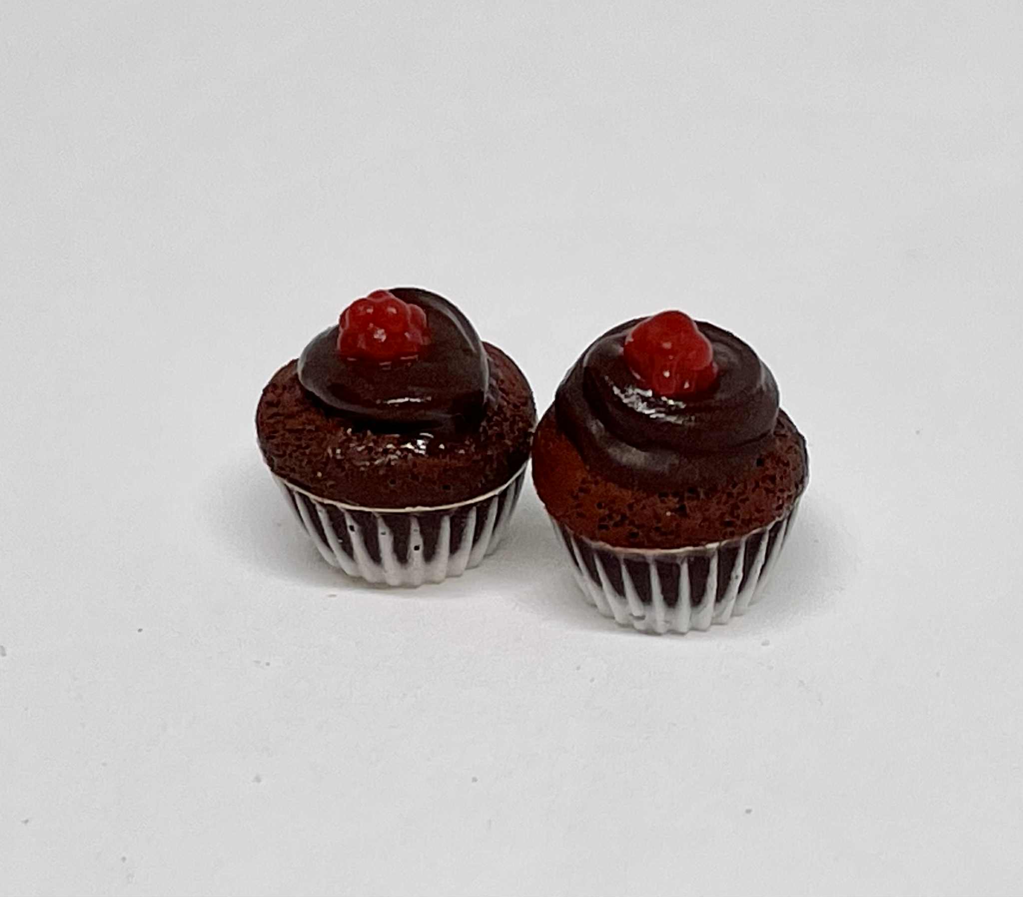 Cupcakes, chocolate, 2 pcs -Sandra Vikström