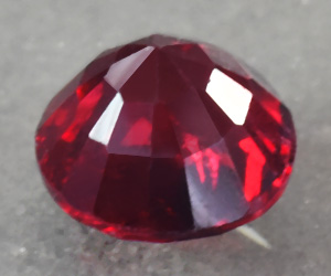 Rara gema de espinela roja natural auténtica procedente de Mogok, Birmania. - 3