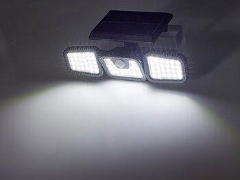 Lampa solpaneler