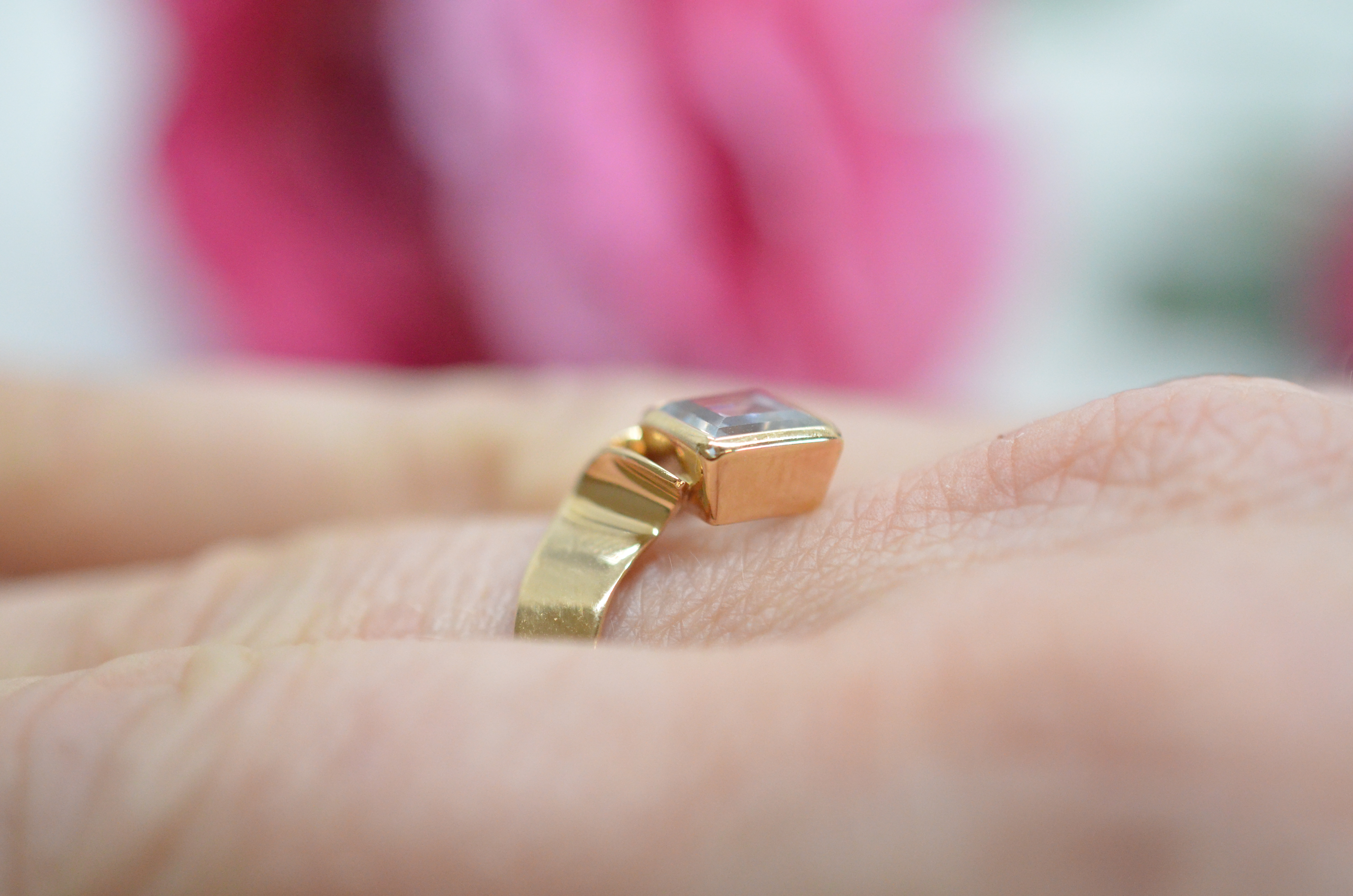 Vintage 18k ring with rock crystal, 1974 - 7